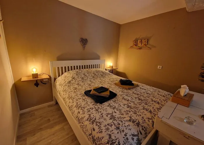 Petit Cocon Quartier Historique * שומון